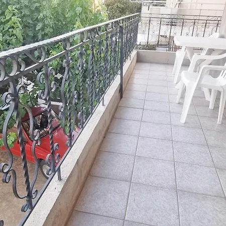 Ξενοδοχείο με διαμερίσματα Alma 3*